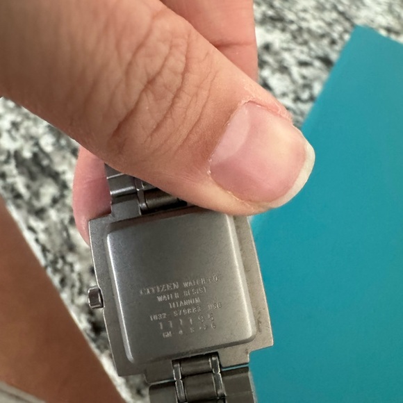 Watch - Picture 4 of 4